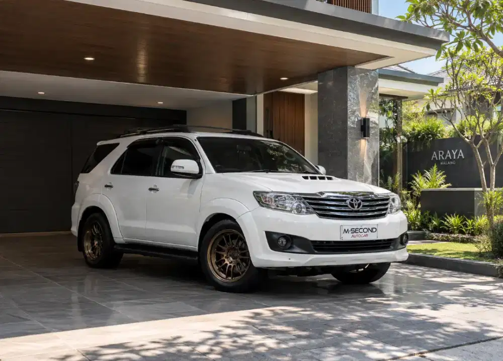 FORTUNER VNT AT 2012
