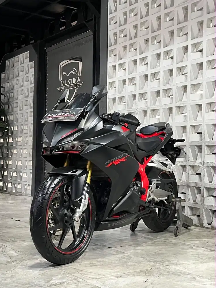 Terbatas!!Honda CBR 250 ABS th 2019 - Ayu Mustika