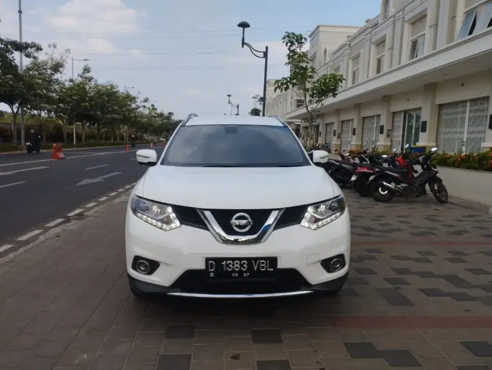 DP 10 jt.! New X-Trail 2.5 matic 2017