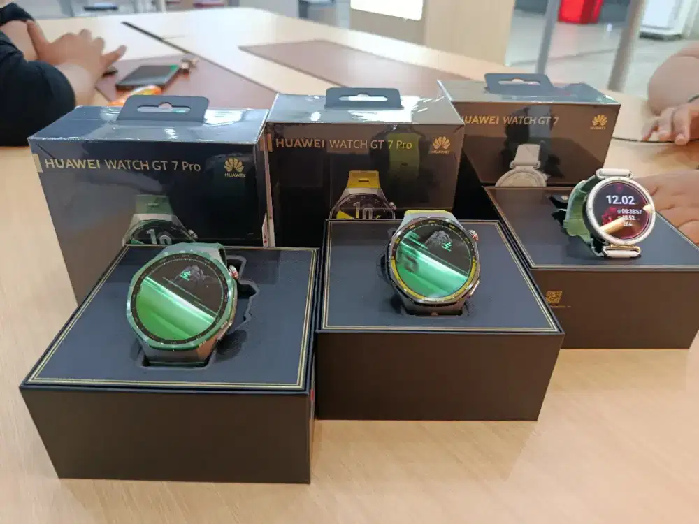 Huawei Watch GT 7 Seriee Free Buds Se + Leather Strap