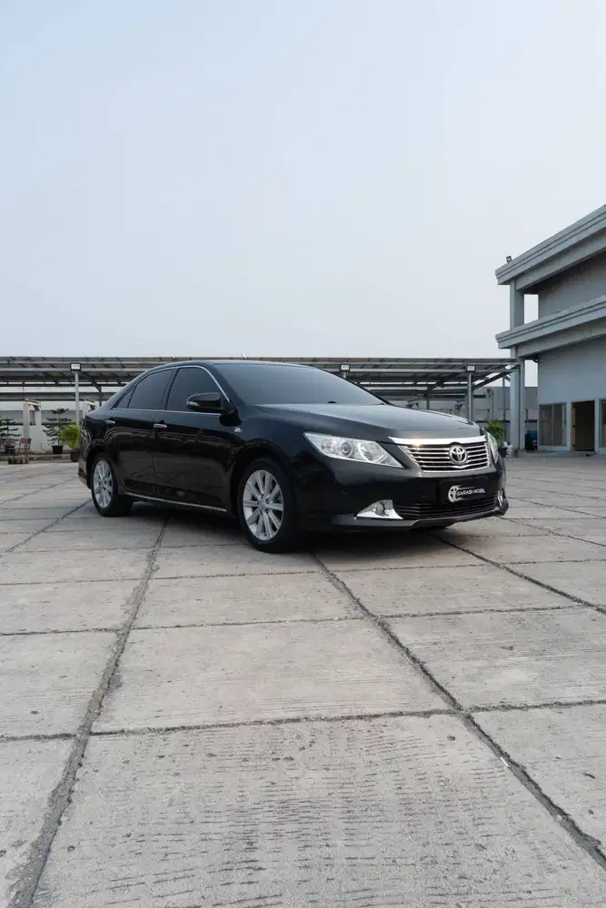 Toyota Camry (AT)