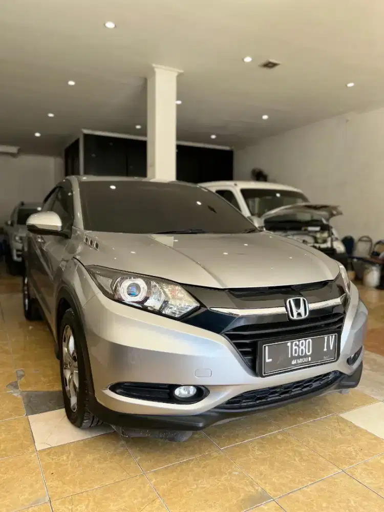 Honda HR-V 1.5 E 2018 Silver HRV Matic AT Automatic s se prestige