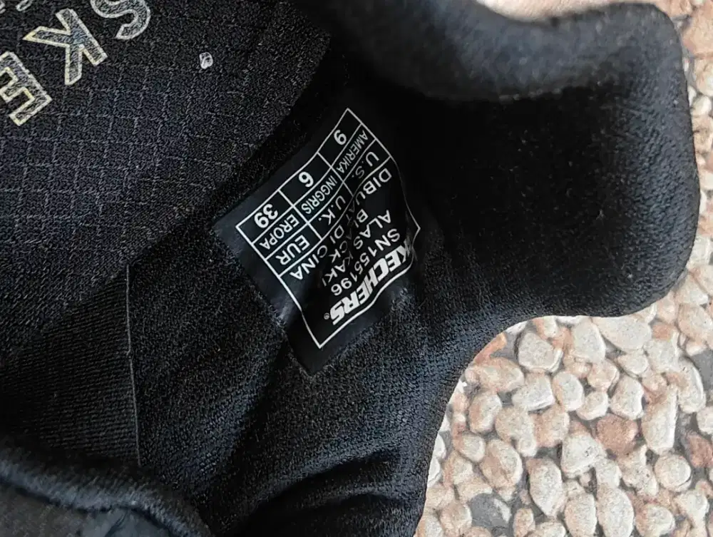 Sepatu sekolah Anak Skecher