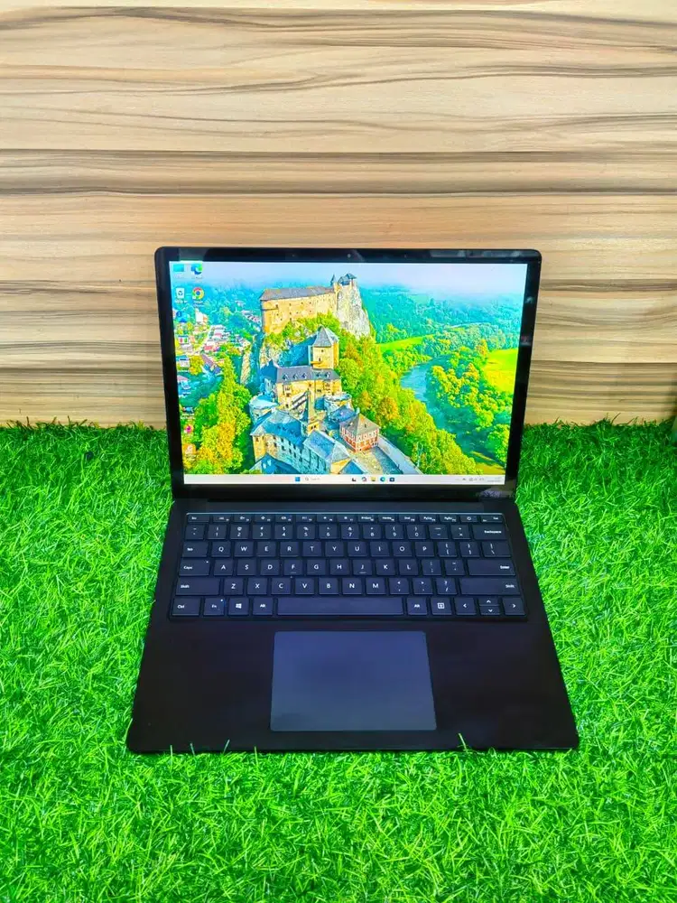 MICROSOFT SURFACE LAPTOP 3 TOUCH I5 GEN10 8/256 LAYAR 14 INCH *DC