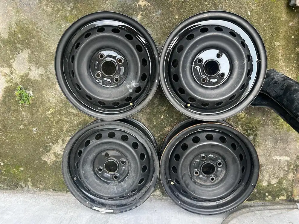 Pelak Velg Kaleng Ring 14