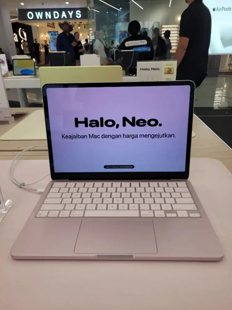 Promo MacBook Neo bisa kredit cicilan ringan tanpa DP