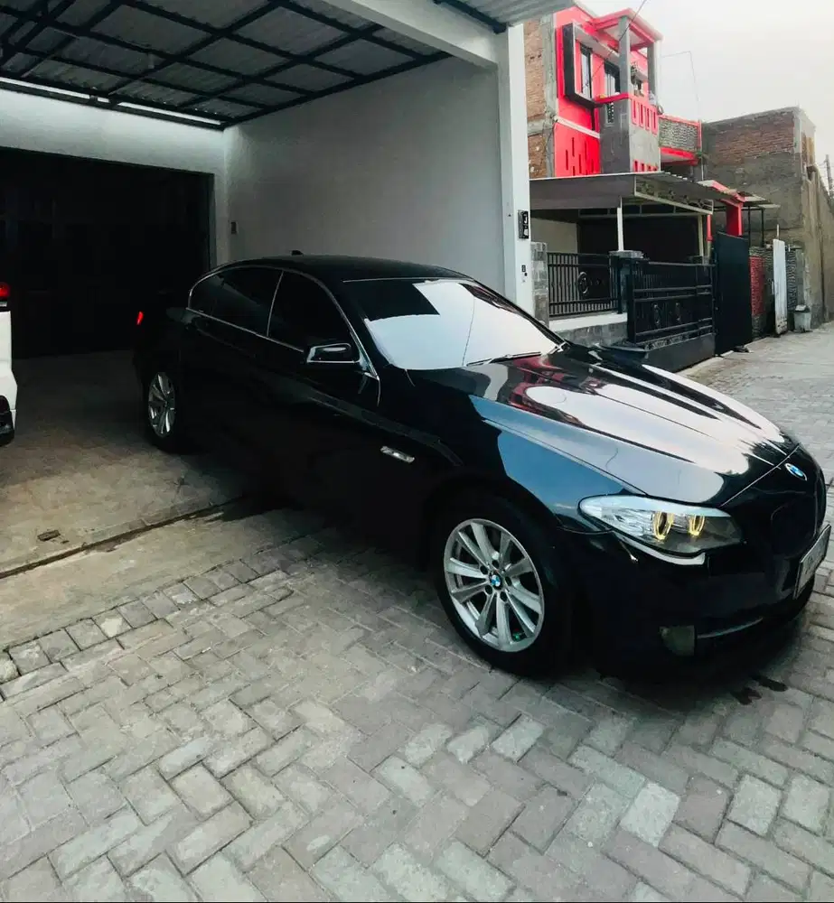BMW 530d Matic 2.4 2011 Diesel Sangat Terawat