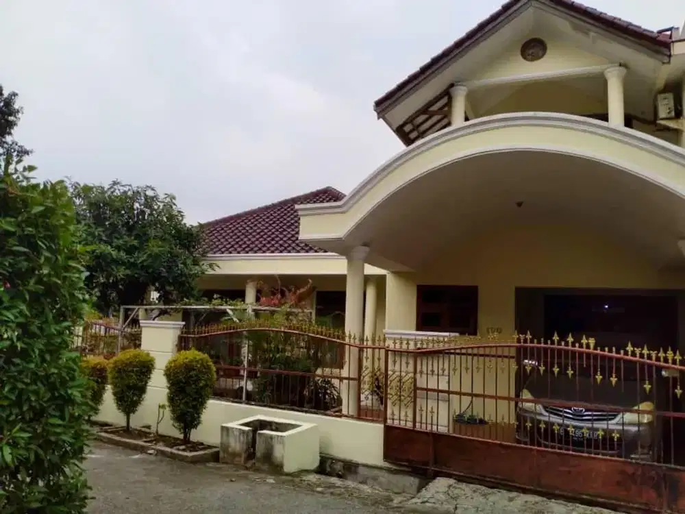 Dijual Rumah Hook 2 Lantai di Jatiwaringin Asri Pondok Gede