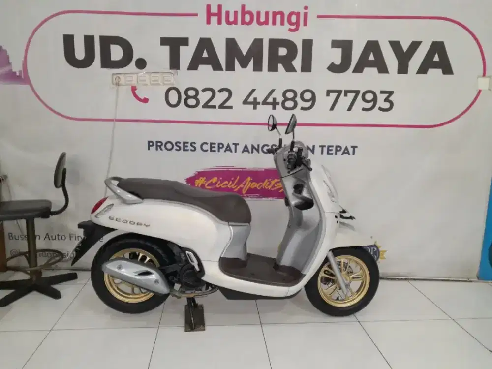 HONDA SCOOOY PRESTIGE 2021 MEWAH