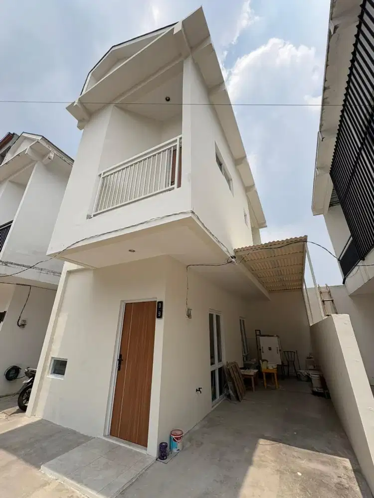 Rumah Pribadi Baru (Sertifikat Hak Milik), Dekat UPI Setiabudi
