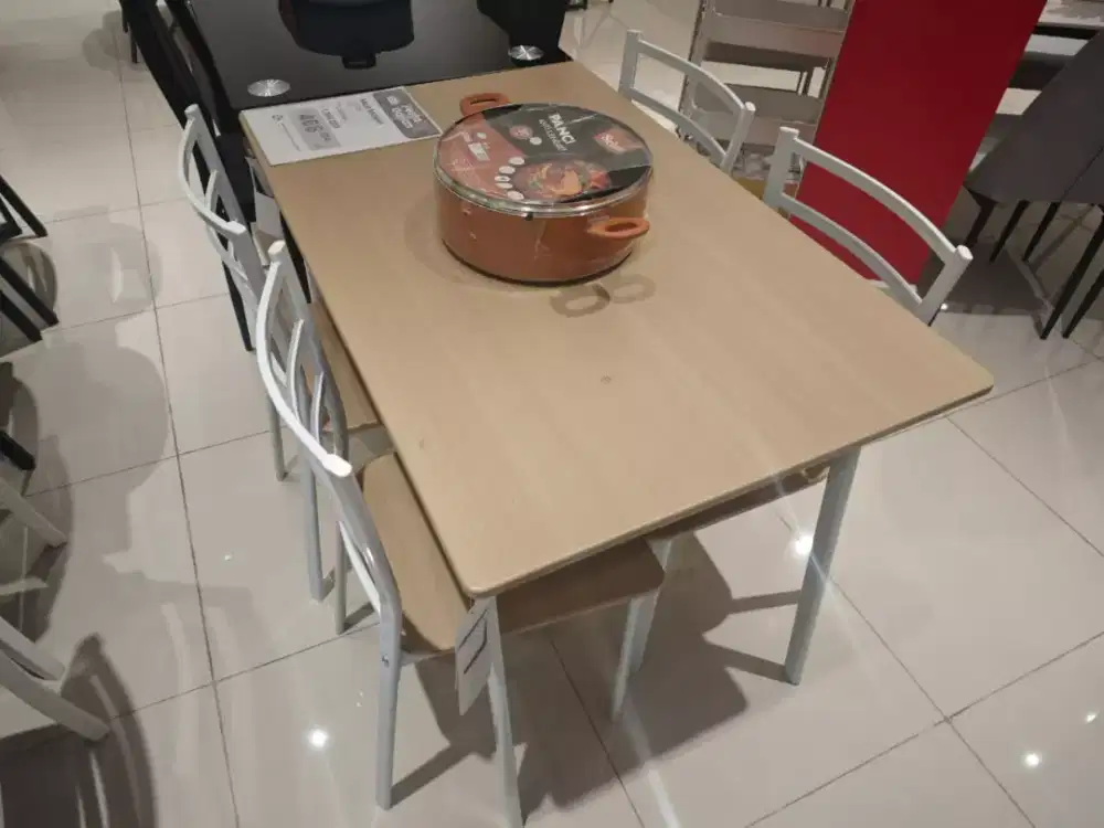 MEJA MAKAN SET MINIMALIS