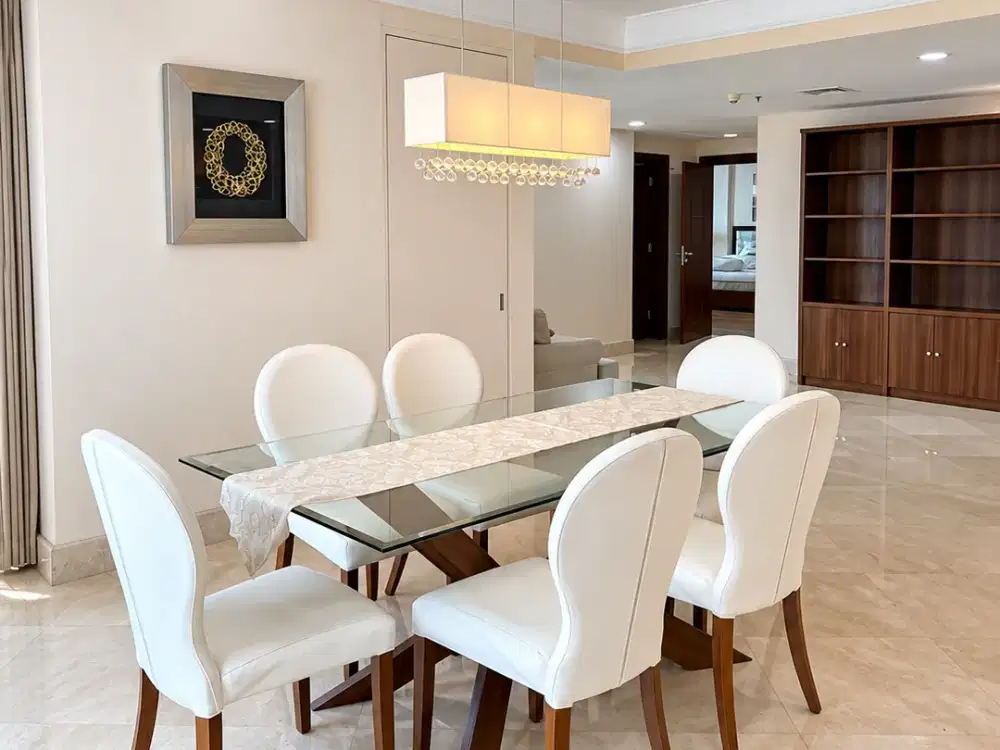 Apartemen Mewah SCBD Suite 165m² 2+1BR Full Furnished Middle Floor Lokasi Premium Include IPL