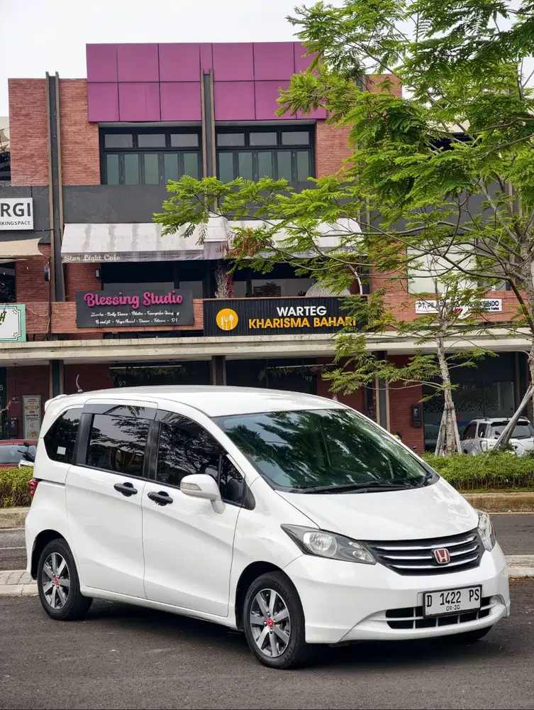 HONDA FREED PSD 2011