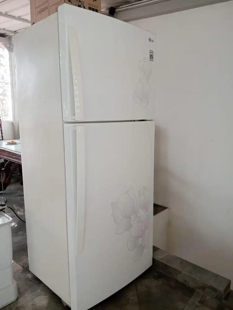 KULKAS 2 PINTU LG INVERTER