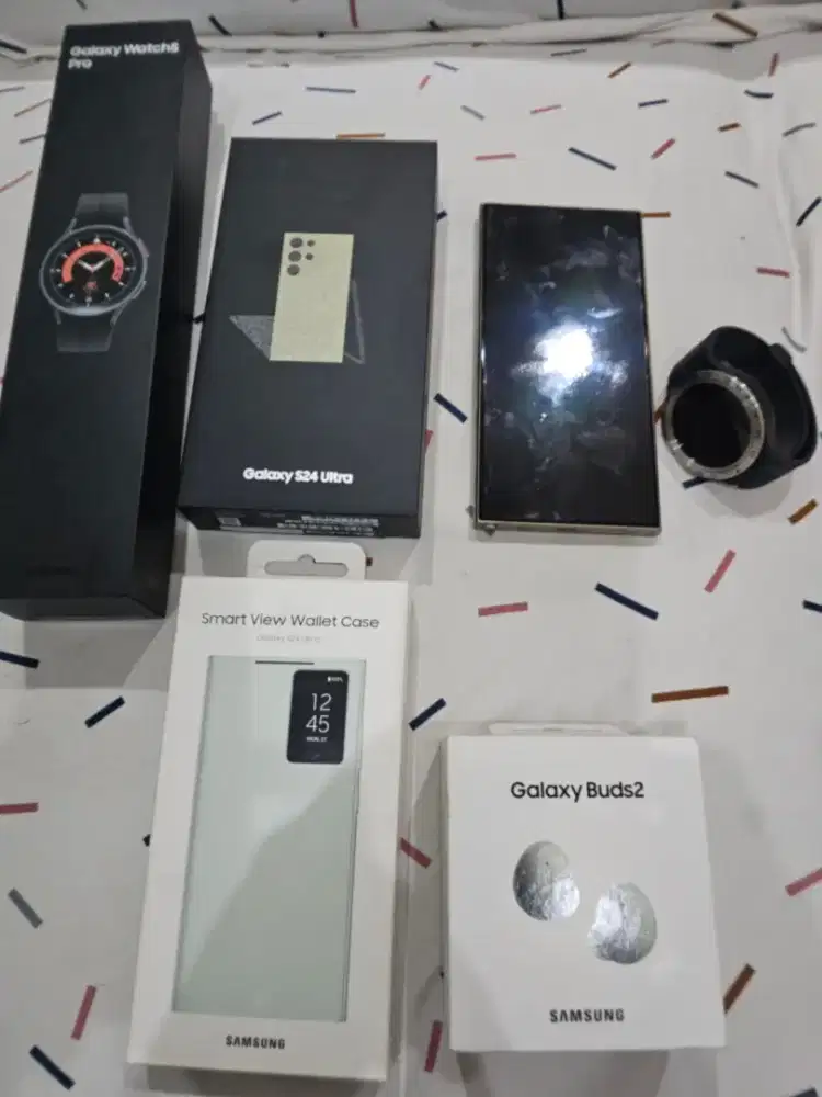 Jual Paket Samsung S24 Ultra 256GB + Galaxy Watch 5 Pro + Buds 2