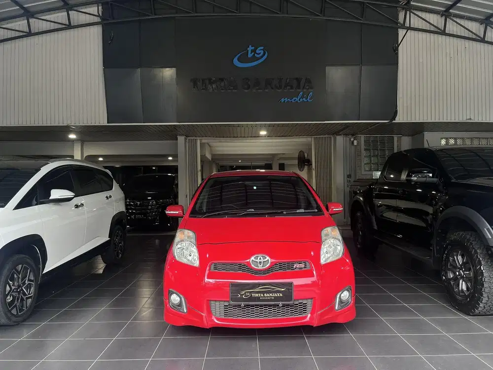 [KM67rb] Toyota Yaris E Manual 2013 MT Jazz 2012 2014