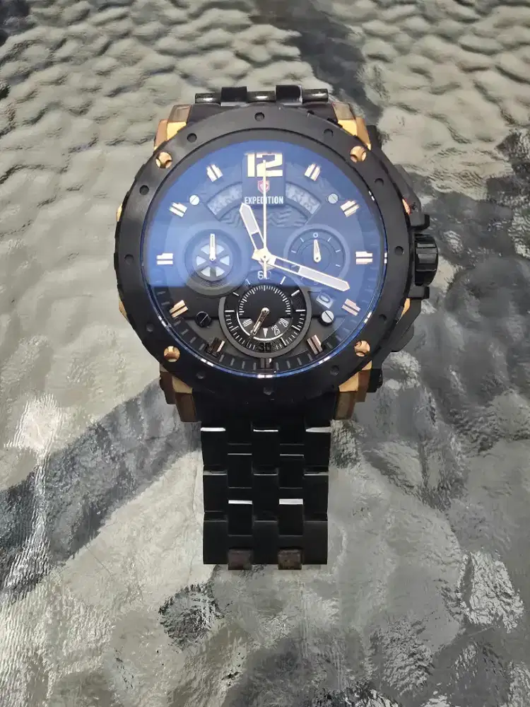 Jam tangan Expedition bulat