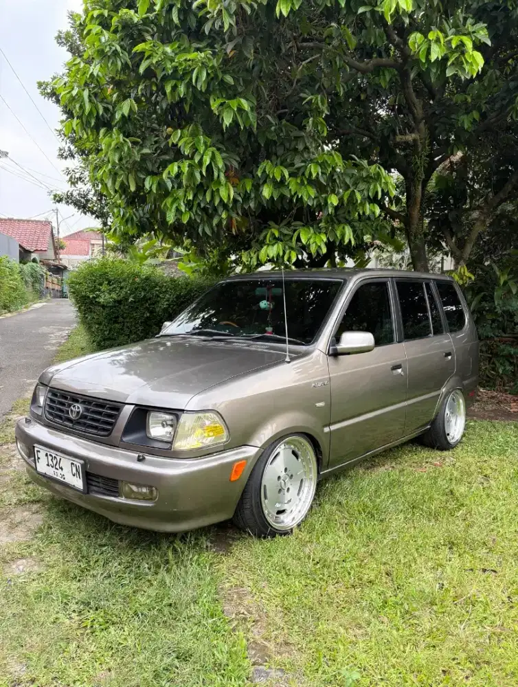 Toyota Kijang 2001 Bensin