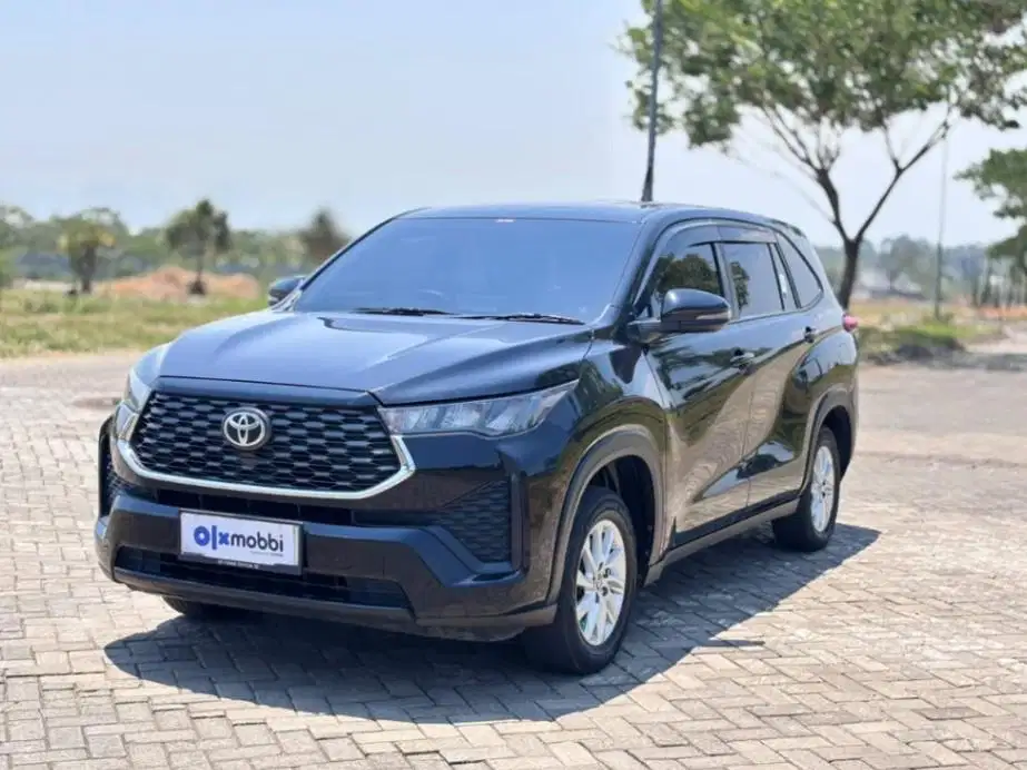 Toyota Kijang Innova 2.0 Zenix G CVT Bensin OTOMATIS 2023 LBAT