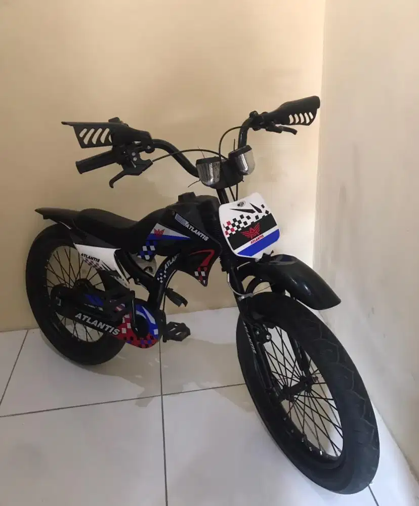 Sepeda uk 18 model trail