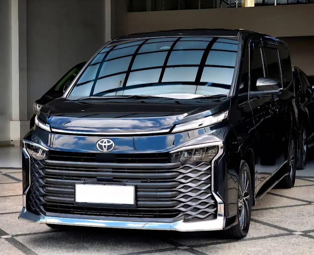 TOYOTA NEW VOXY FACELIFT MODEL TSS PK 2024 HITAM METALIK