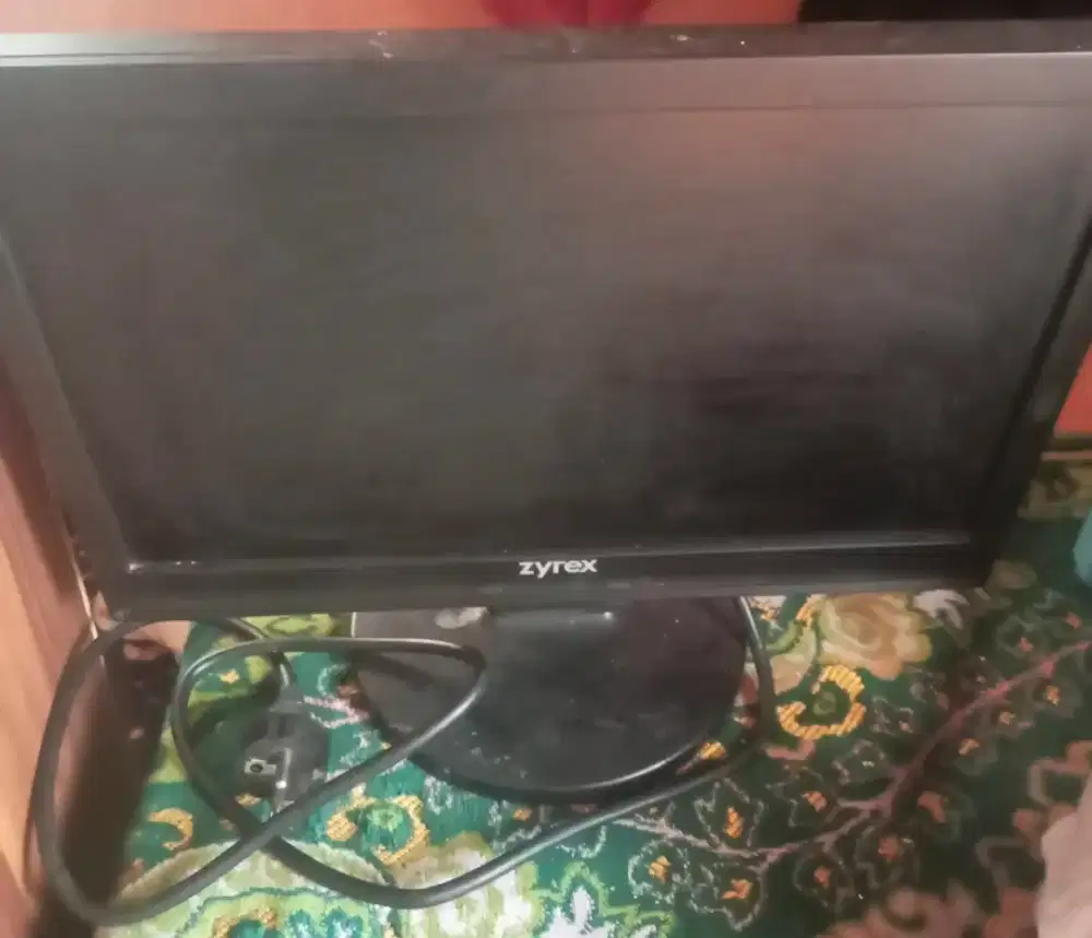 monitor 16inc 50k