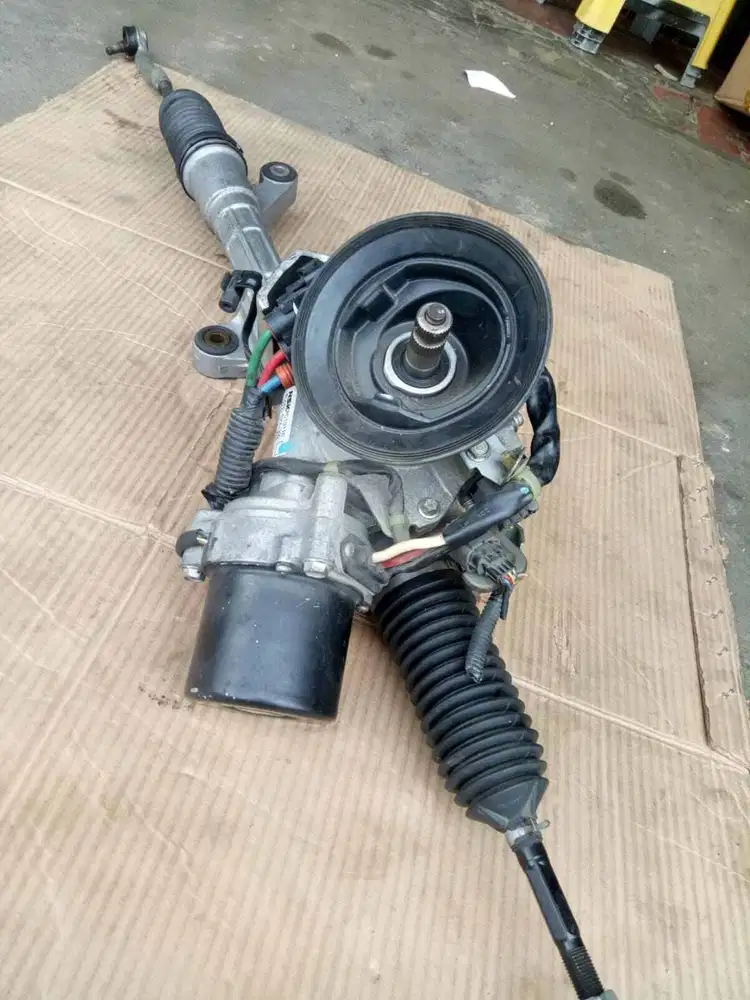 rack stir Honda Freed kondisi baru beli dan belum di pakai... merk NSK