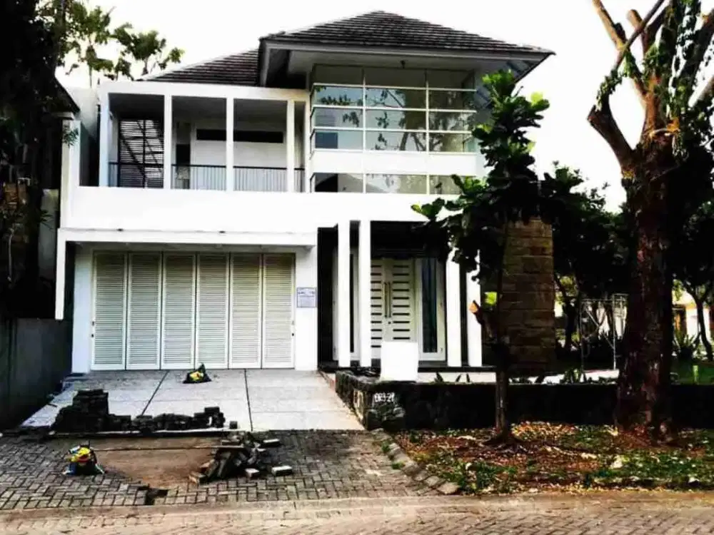 Dijual Rumah Lokasi Diamond Hill Citraland Surabaya