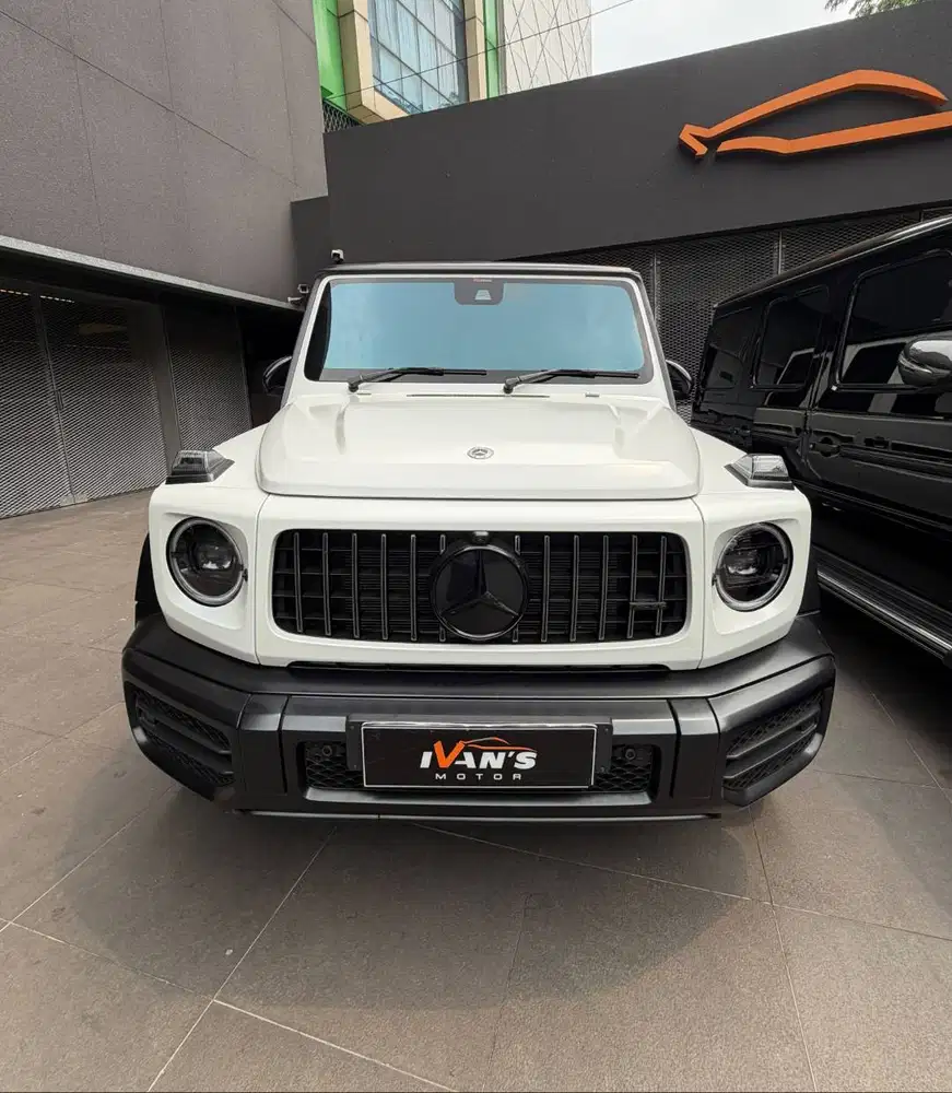 MERCEDES BENZ G63 AMG 2024 MAGNO WHITE ON BLACK RED MERCY G 63 TwoTone