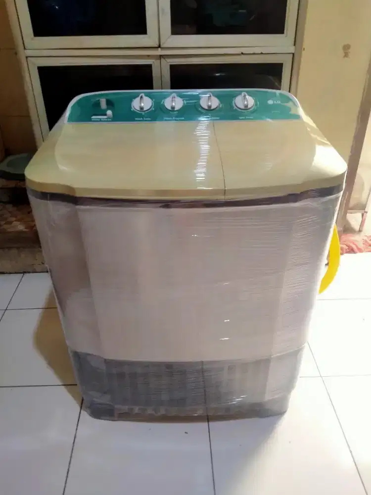 Mesin cuci merek LG kap 7kg
