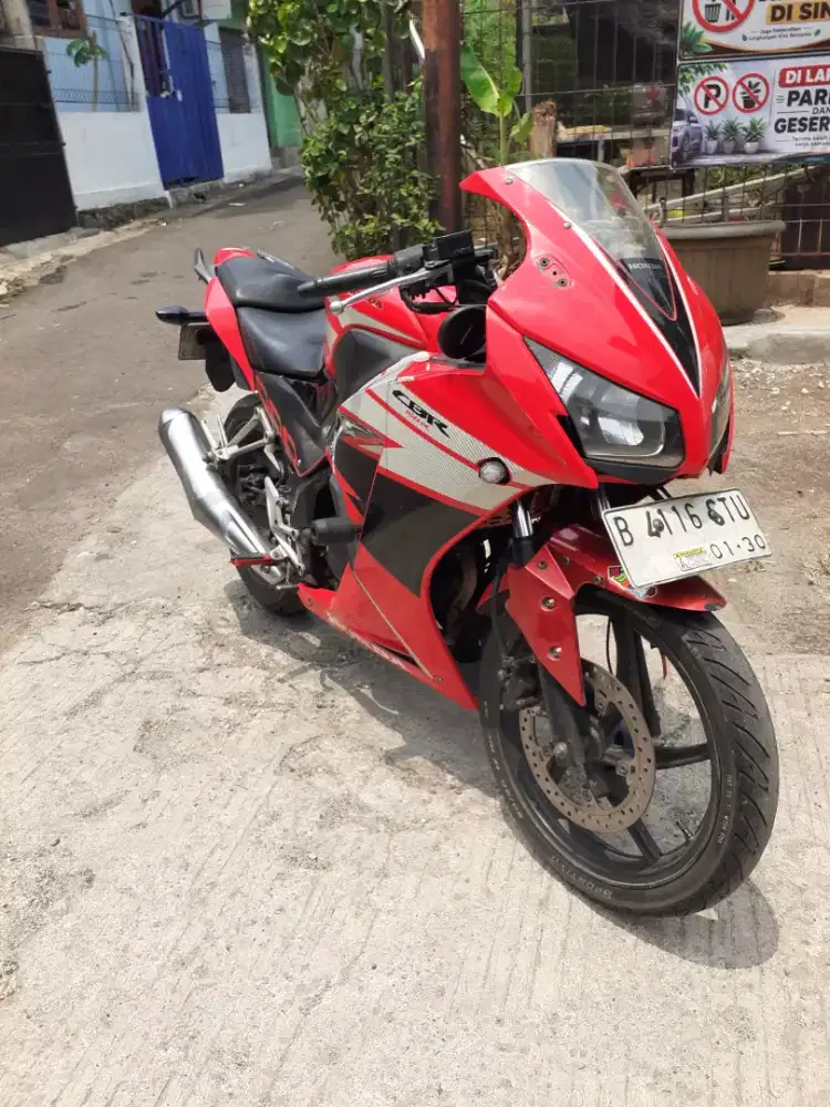CBR 150cc 2016 Mesin ok  dikfc lenteng bisa TT Unit lain
