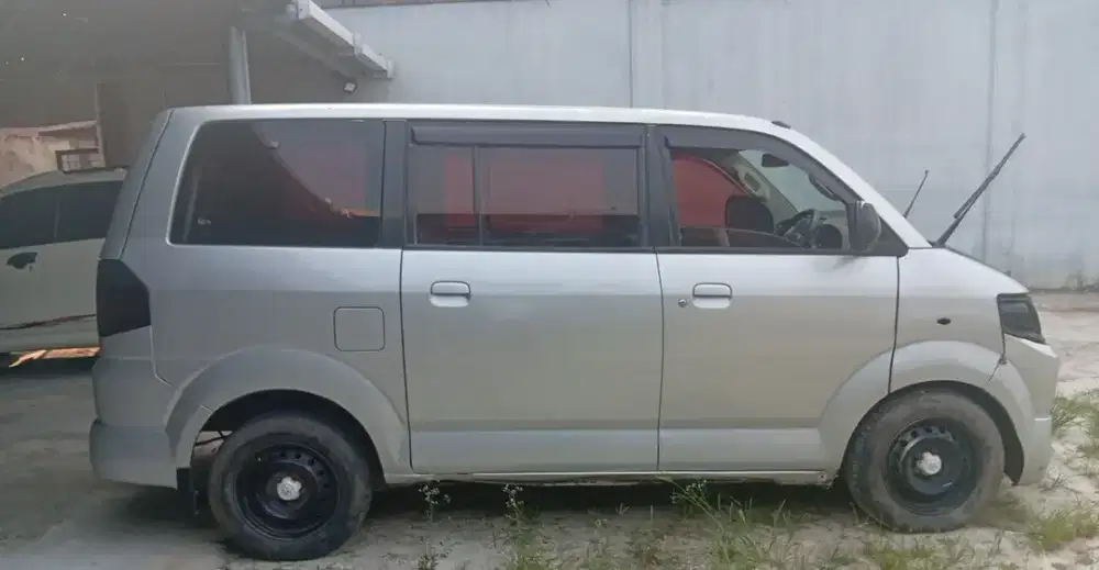 Suzuki APV Arena GX 2011