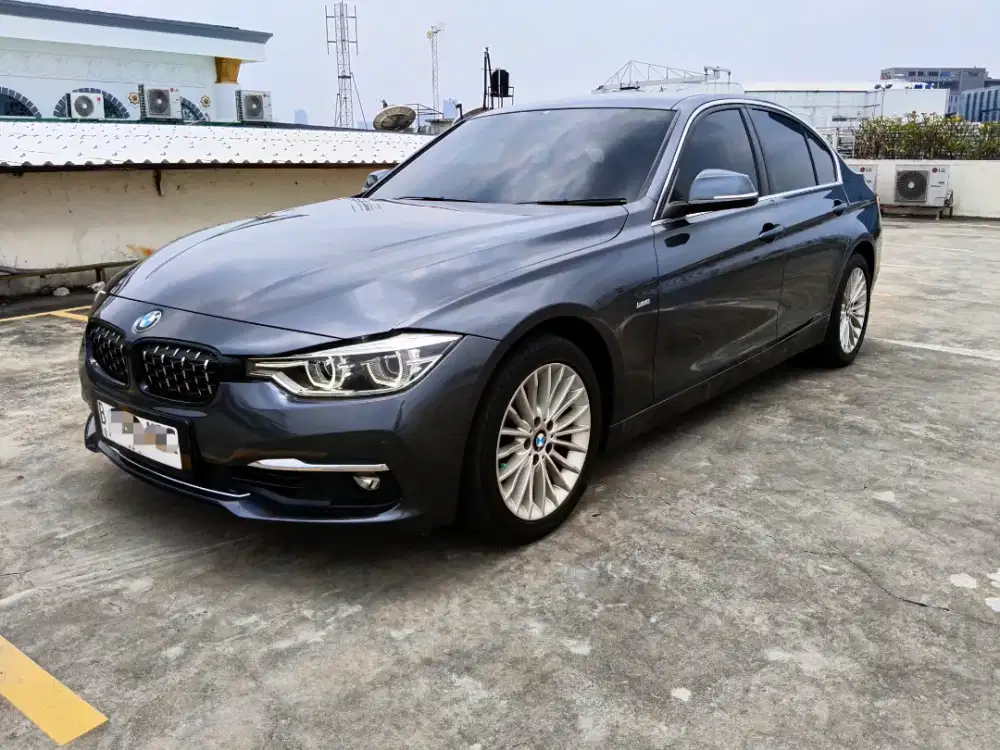 BMW 320i tdp 15jt 2018