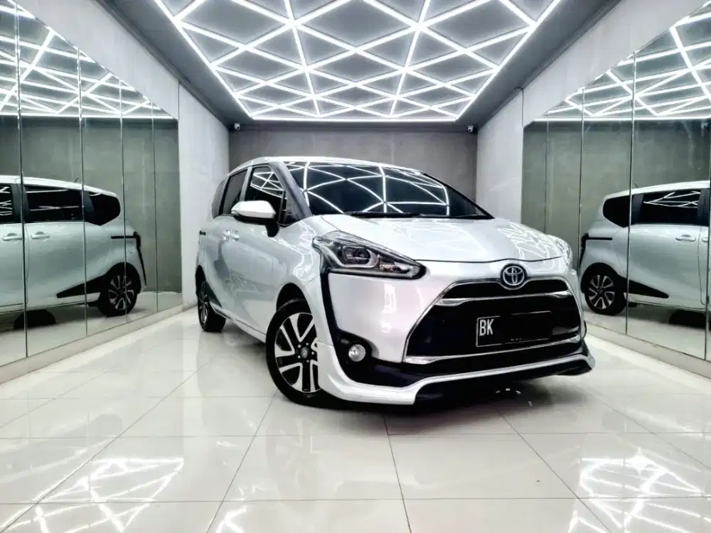 Dp 15jt Sienta Q Cvt Matic Silver 2016 /2017
