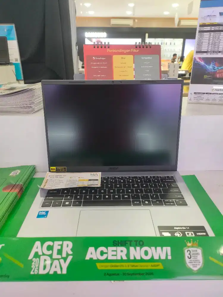 LAPTOP ACER ASPIRE GO
AG14-72P-58AK