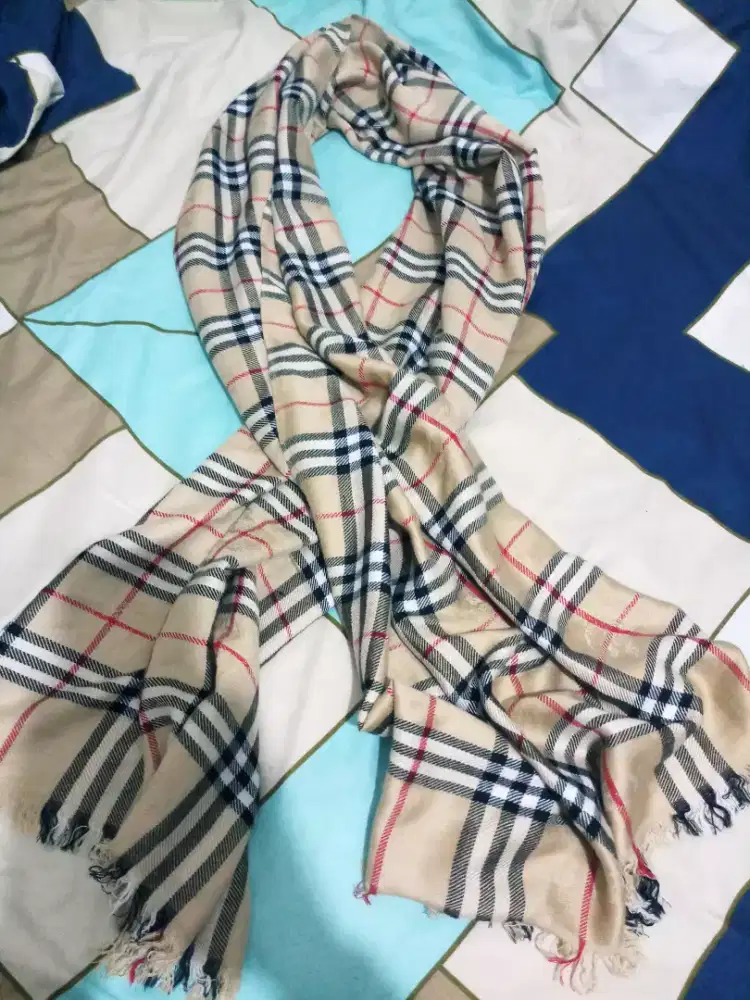 BURBERRY Syal 75x180 cm Ori Likenew Louis Vuitton Dior Gucci Rolex Bmw