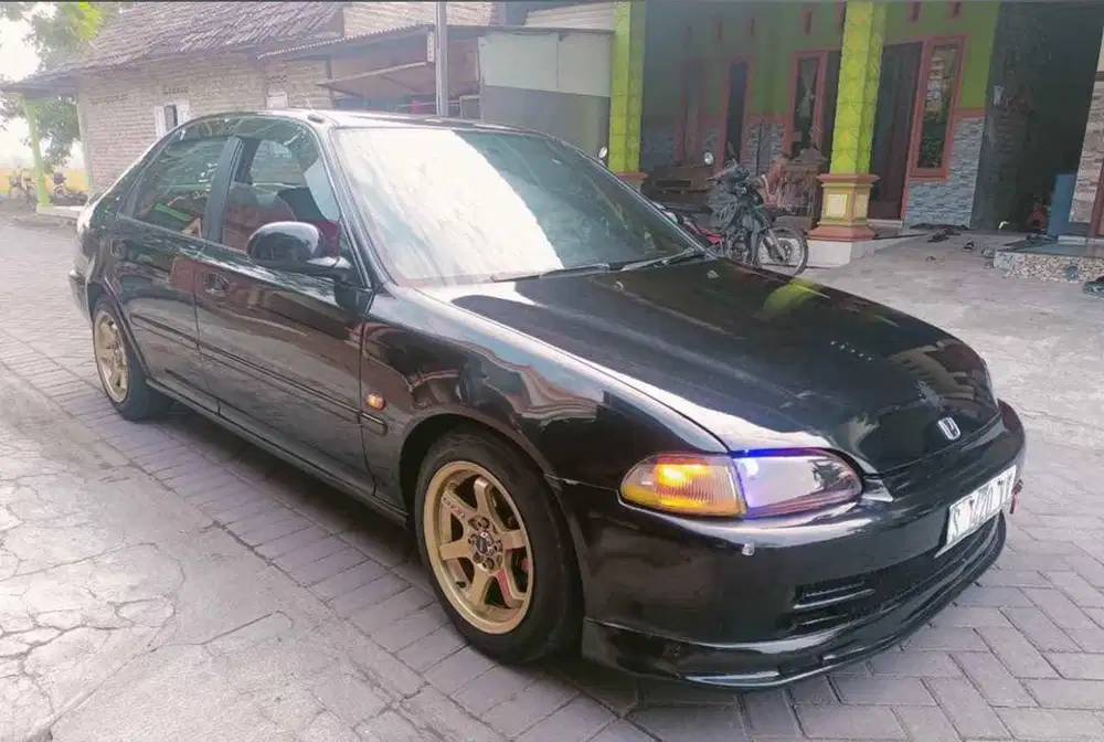 Honda civic murah siap pakai
