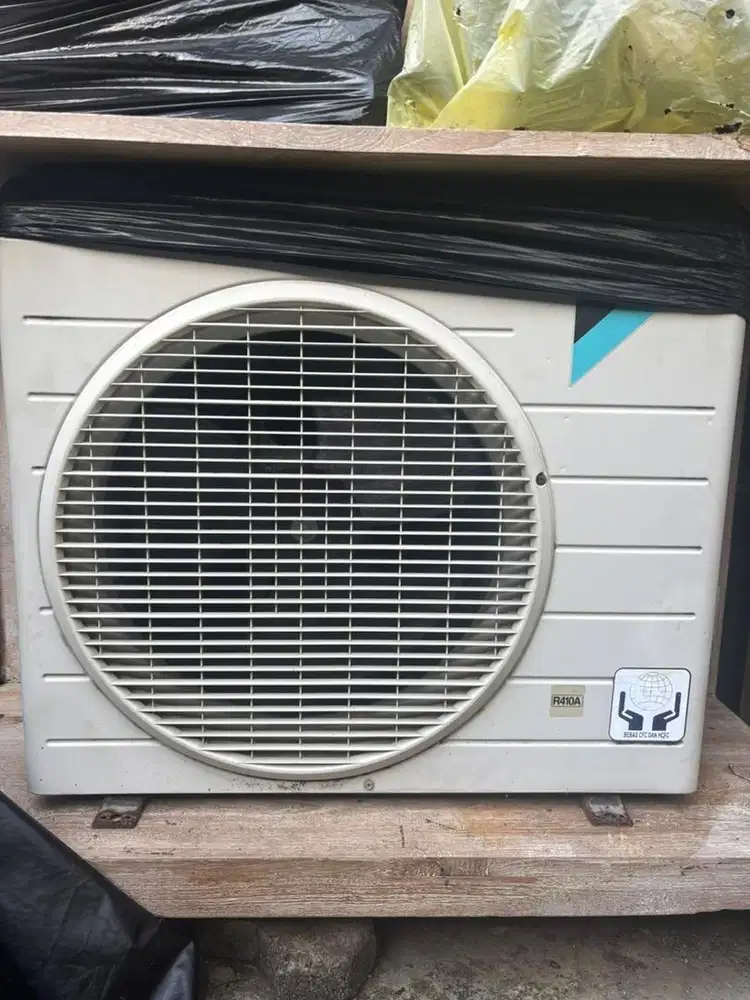 AC Daikin 2 PK Thailand