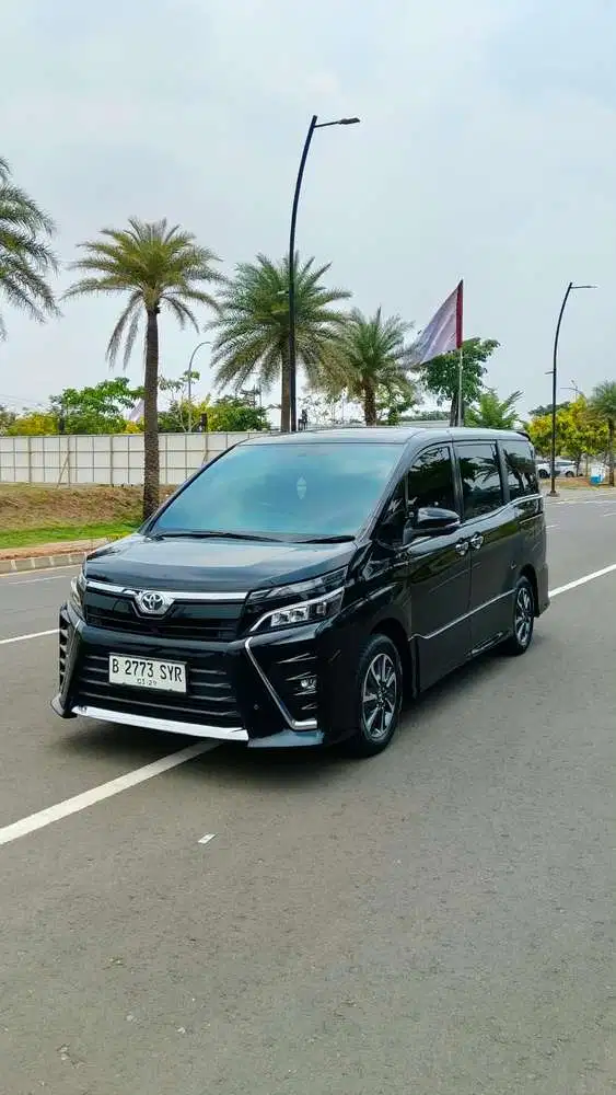 Toyota Voxy 2018 Bensin