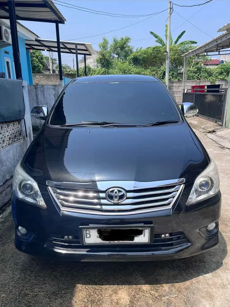 Toyota Kijang Innova 2012 Bensin