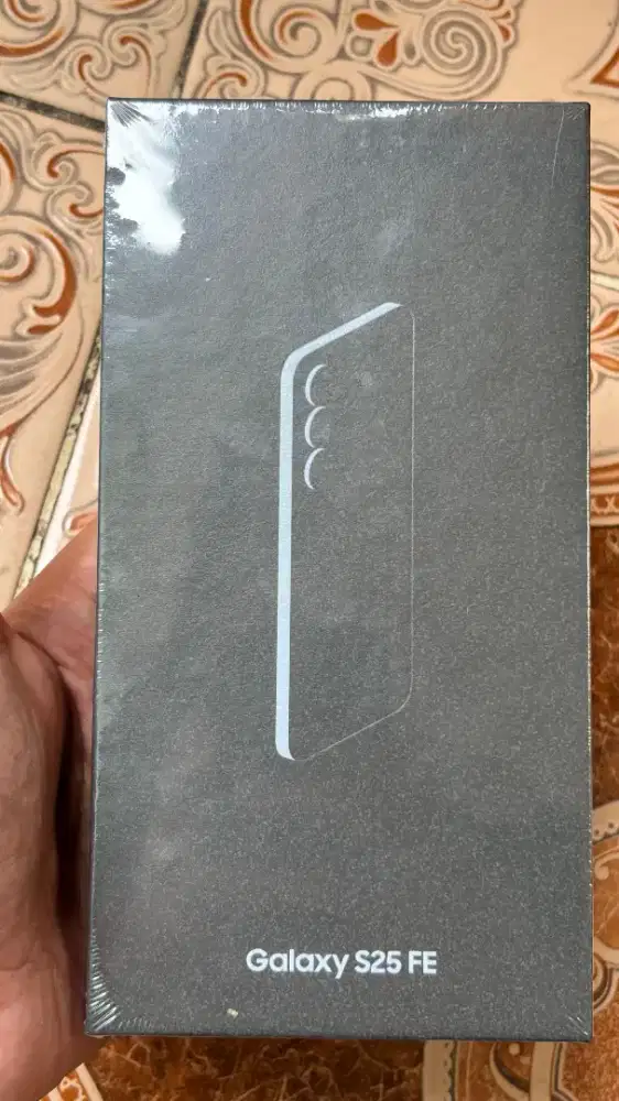 Samsung s25fe baru