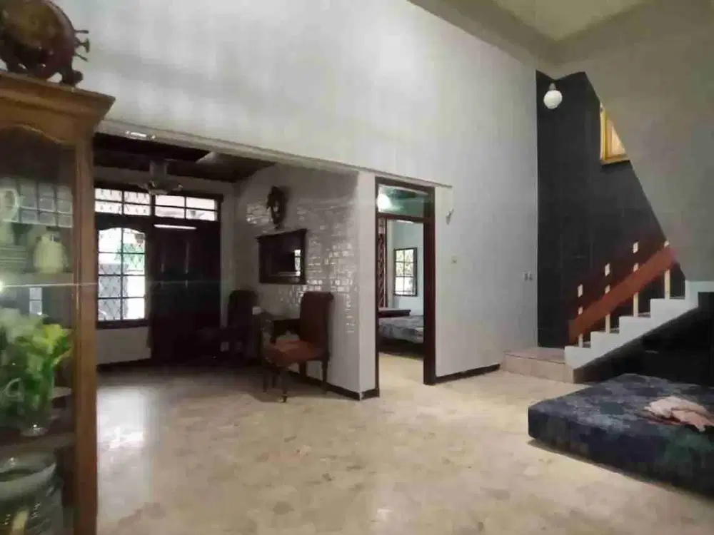 DISEWAKAN 2LANTAI JL SUDIRMAN HARGA 66JT/THN