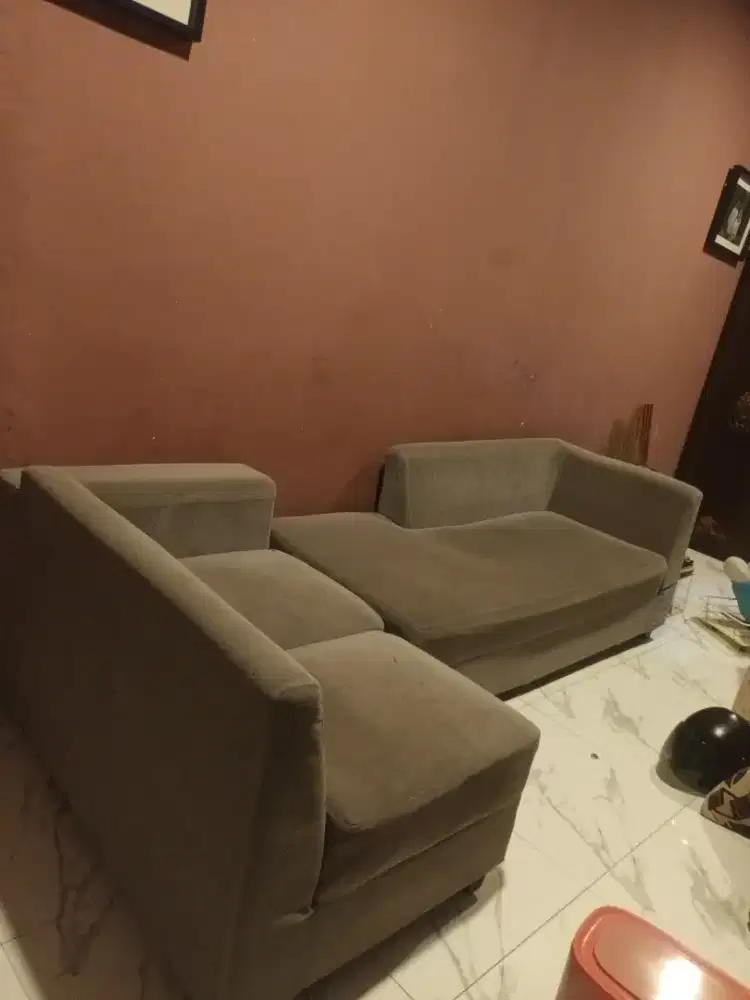 sofa L minimalis plus 3 bantal