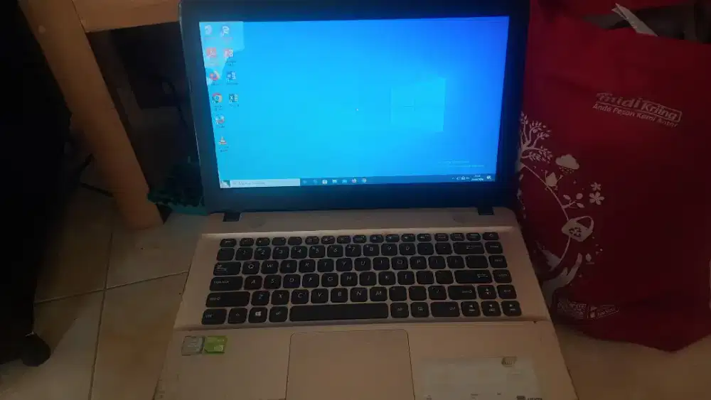 Asus inte core i3 sudah update SSD