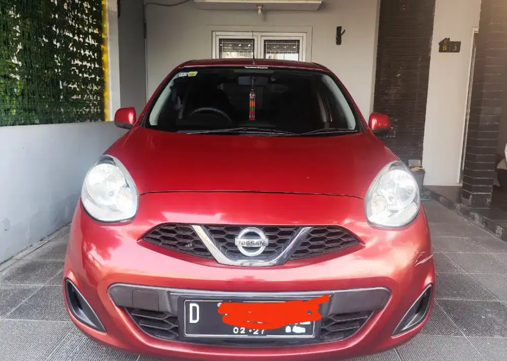 Jual Nissan March 1.2 AT 2016 Red