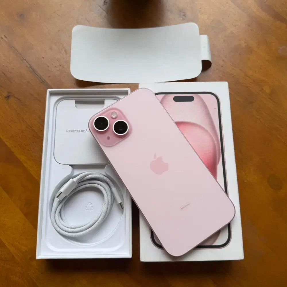 iPhone 15 256GB Pink Pemakaian 10 Hari Garansi Resmi iBix 1 Tahun