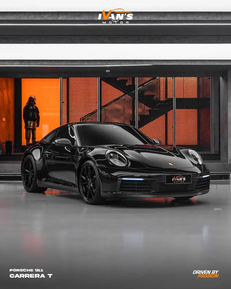 PORSCHE 911 CARRERA T  Black On Black Stiching Yellow  2024 ISTIMEWA
