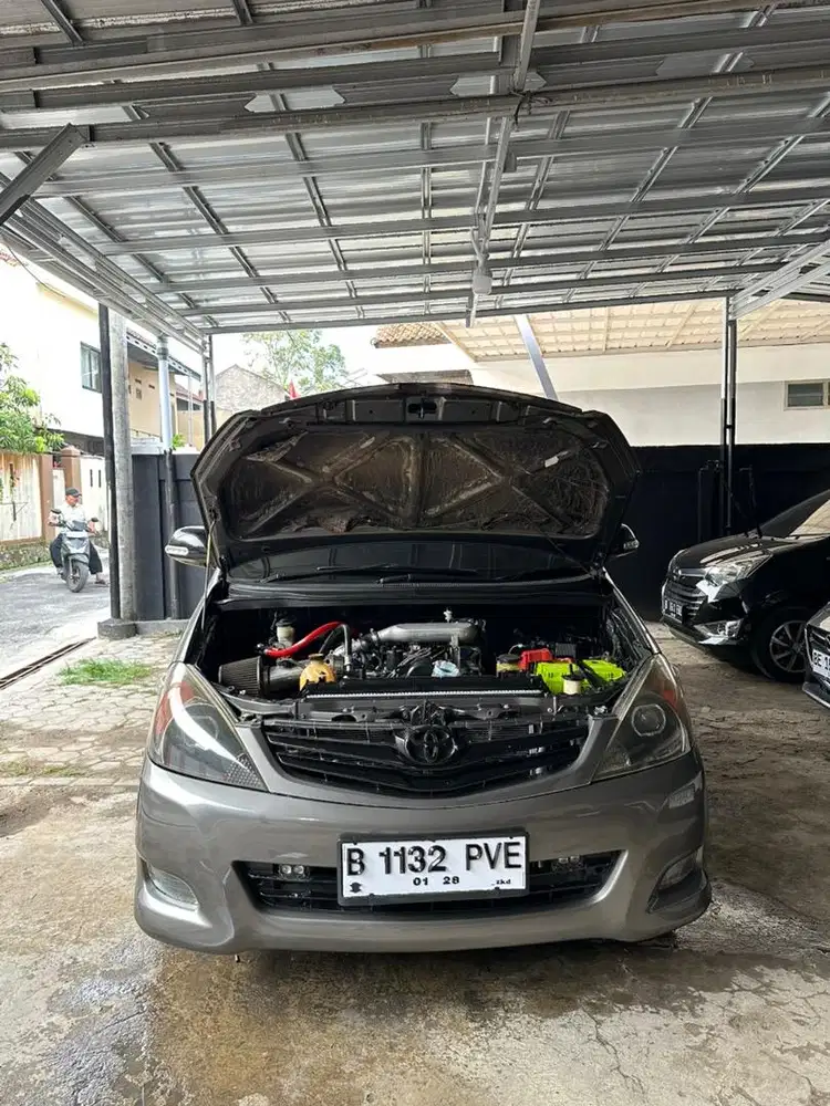 Toyota Kijang Innova G 2011 Solar Matic