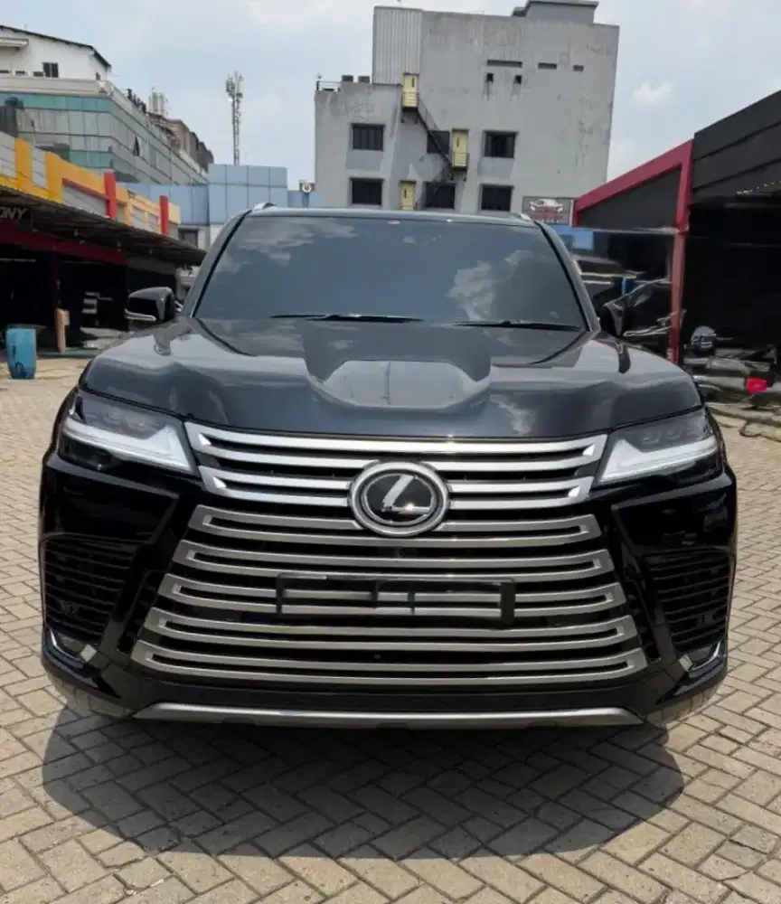 Lexus LX600 7 seater Nik 2024