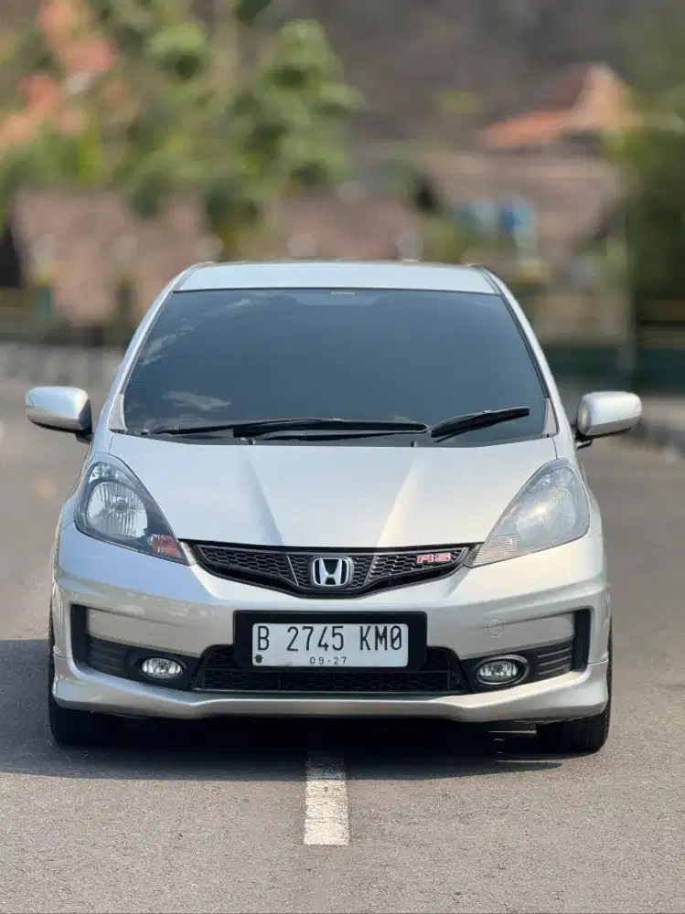 (DP 15JUTA) JAZZ GE8 1.5 RS 2013 AT MATIC